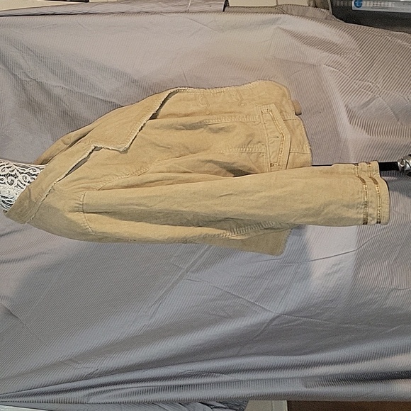 Khaki Jacket Frayed Edges Gold Accents Casual Chic Neutral Tones - Picture 4 of 7